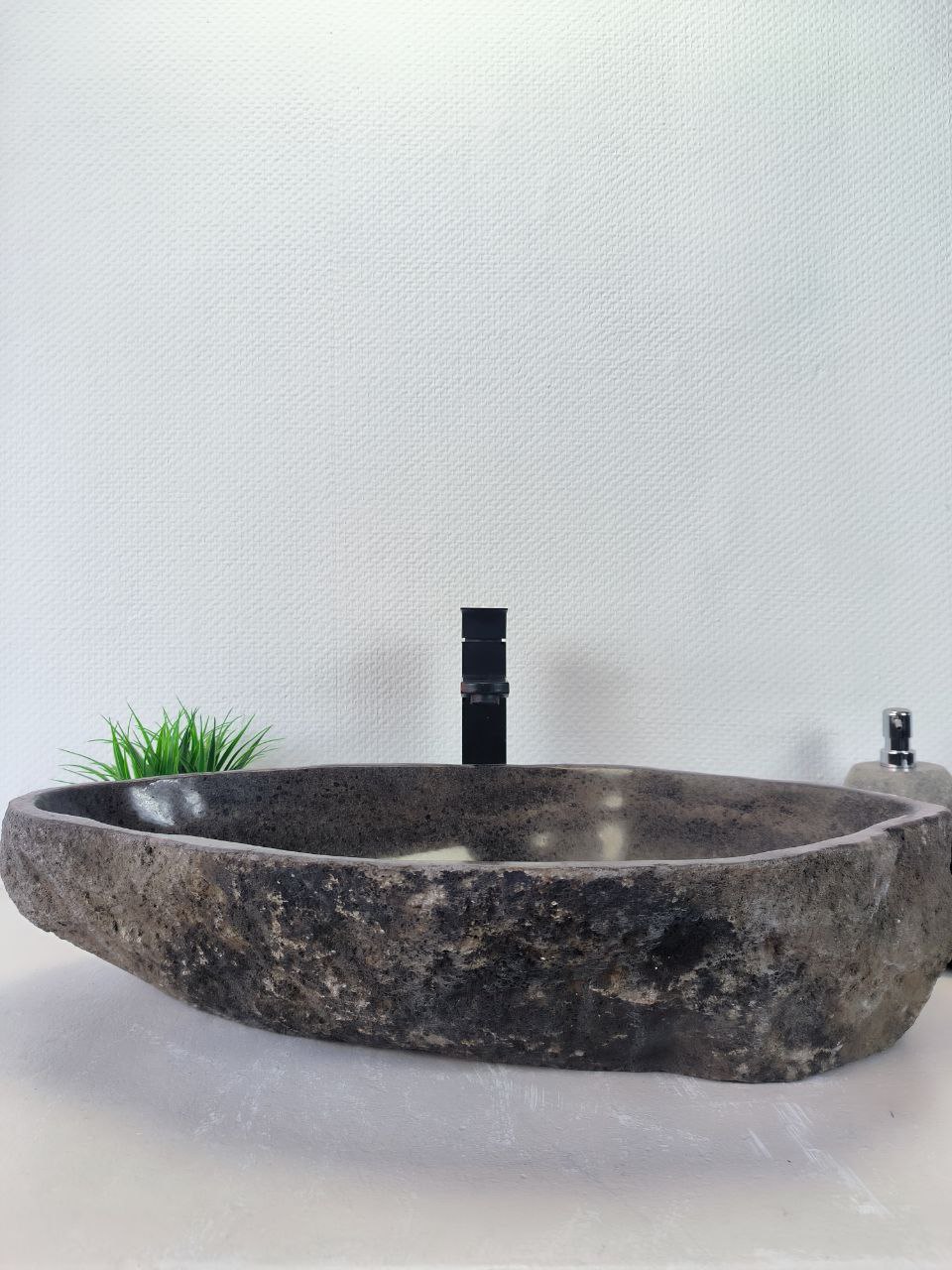 1e766d8f-2586-4db0-913e-daccf824f158