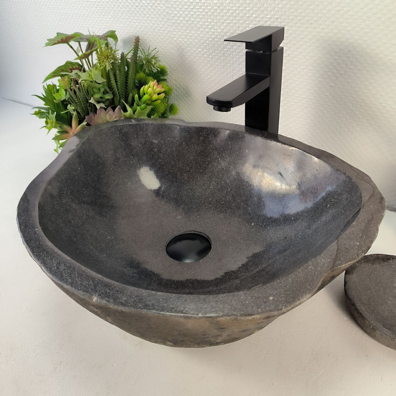 Раковина из речного камня RS-65203 49*39*15 из натурального камня