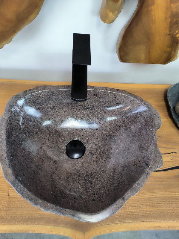 Раковина из речного камня RS-66293 47х38х15 из натурального камня