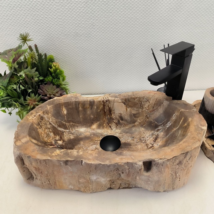 1703m1udafaazb40p3e8qn38x0t4ax1y