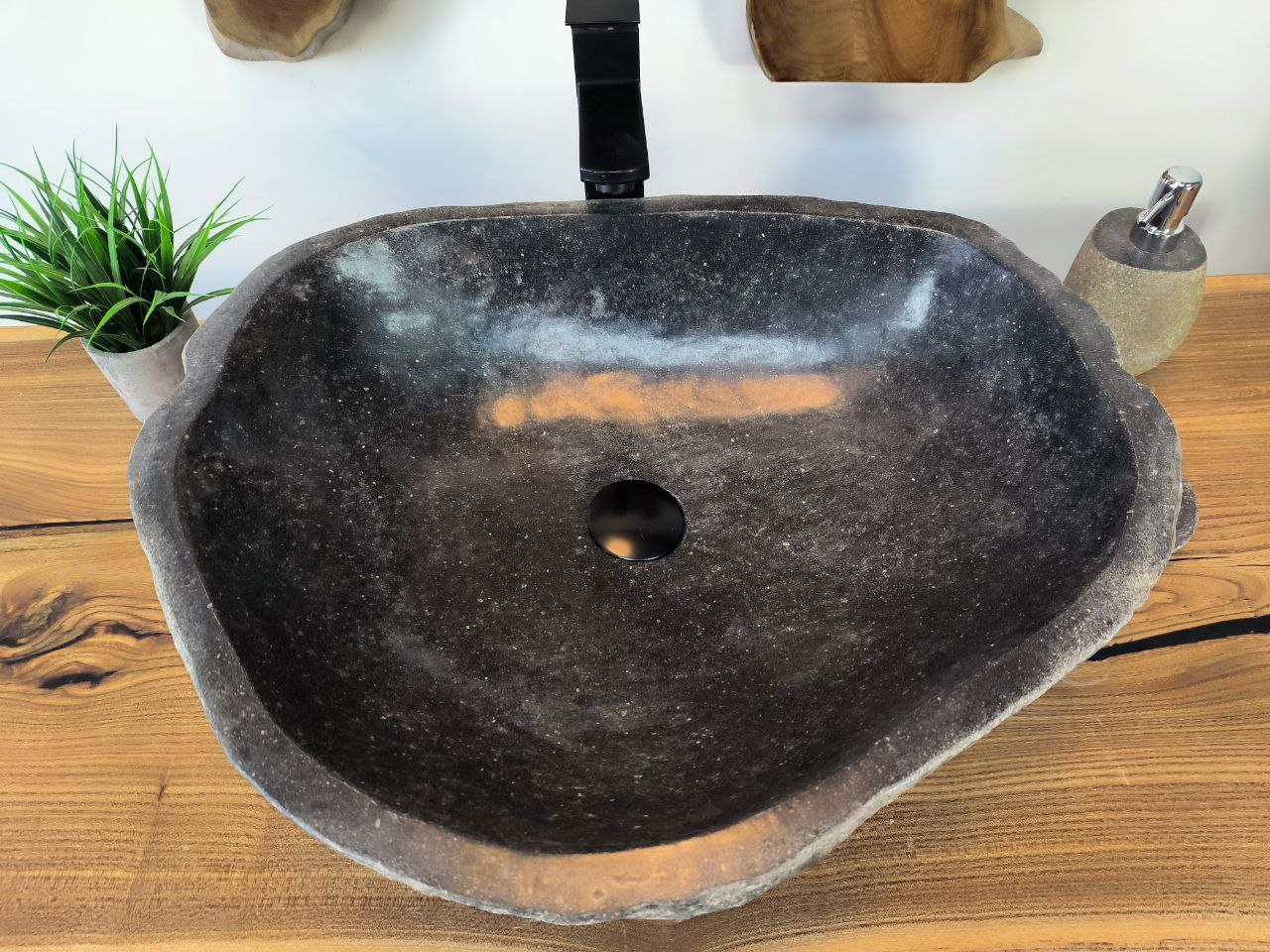 photo_2025-05-16_12-11-48