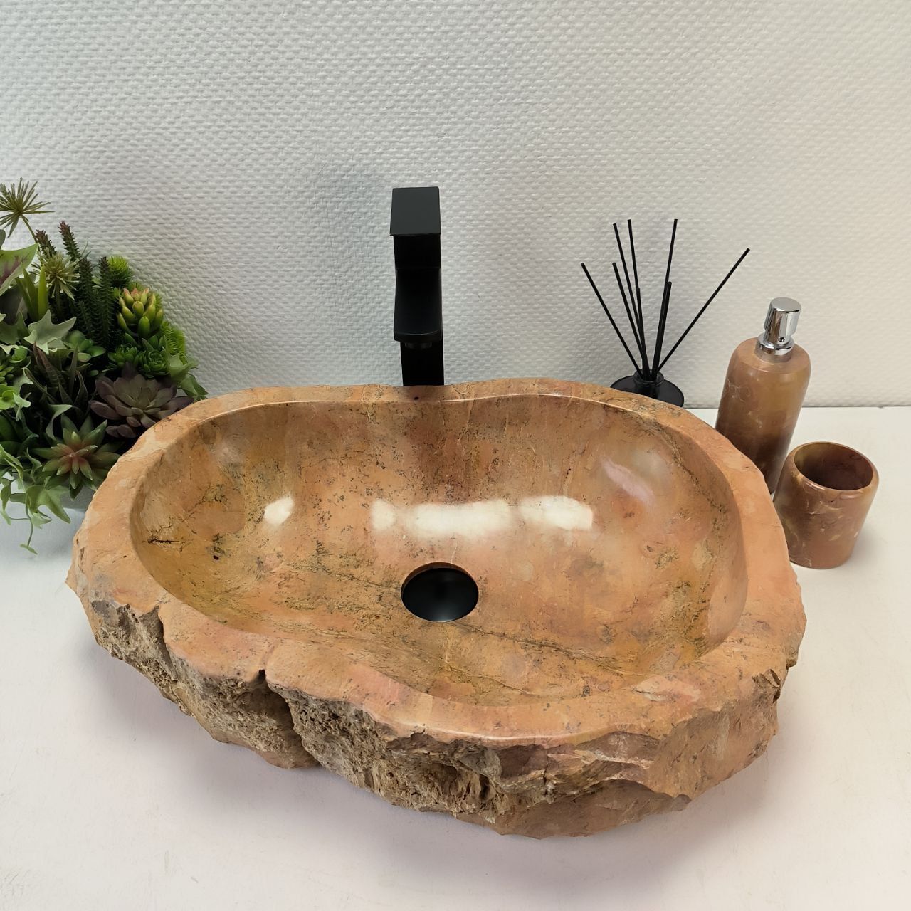Раковина из мрамора Erozy Red EM-62793 56*44*15 из натурального камня