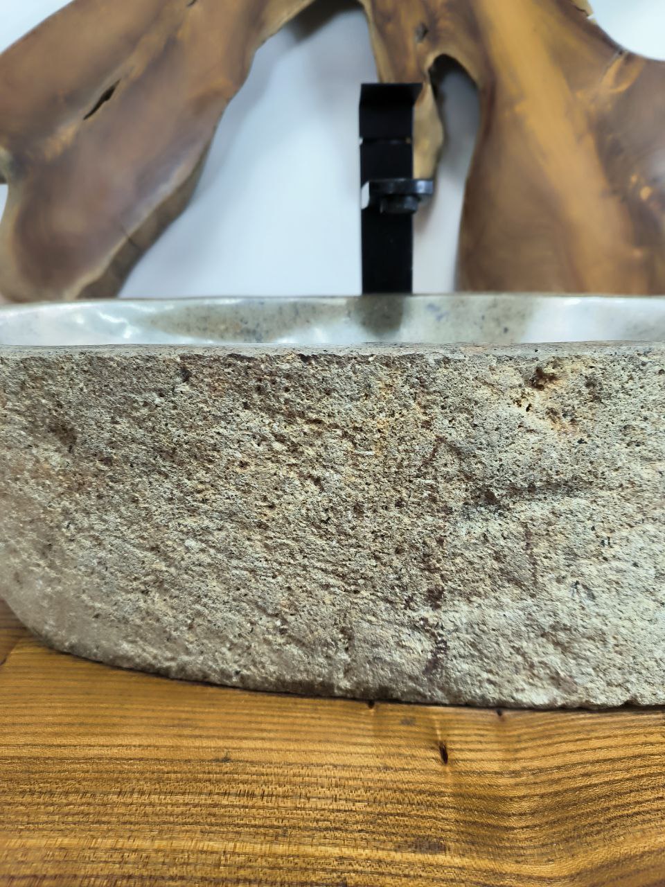 0b5dbce5-5d85-484b-8093-0d3999955e7b