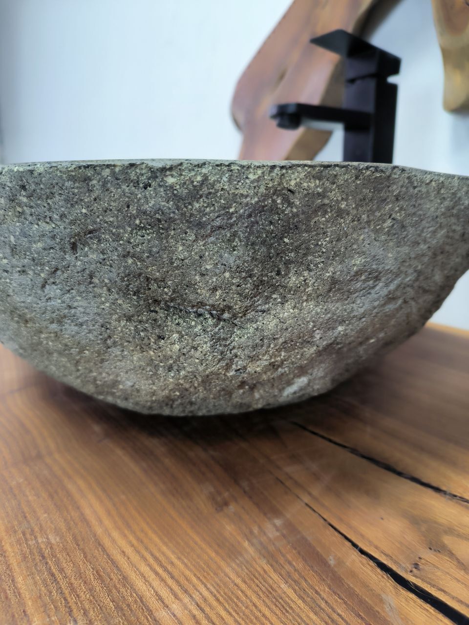 Раковина из речного камня RS-66423 51х42х16 из натурального камня