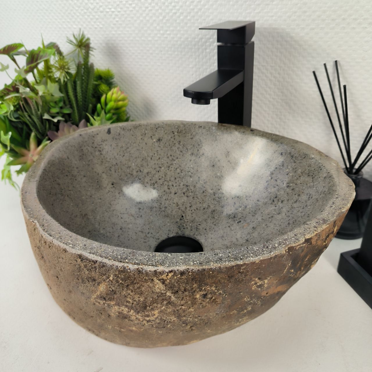 Раковина из речного камня RS-64939 42*34*15 из натурального камня