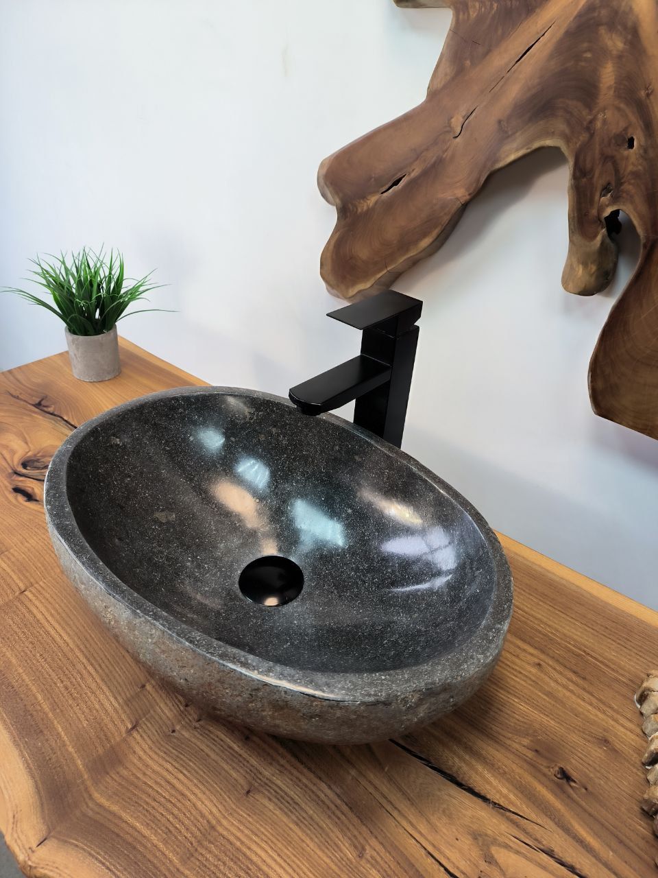 Раковина из речного камня RS-65904 46х32х15 из натурального камня