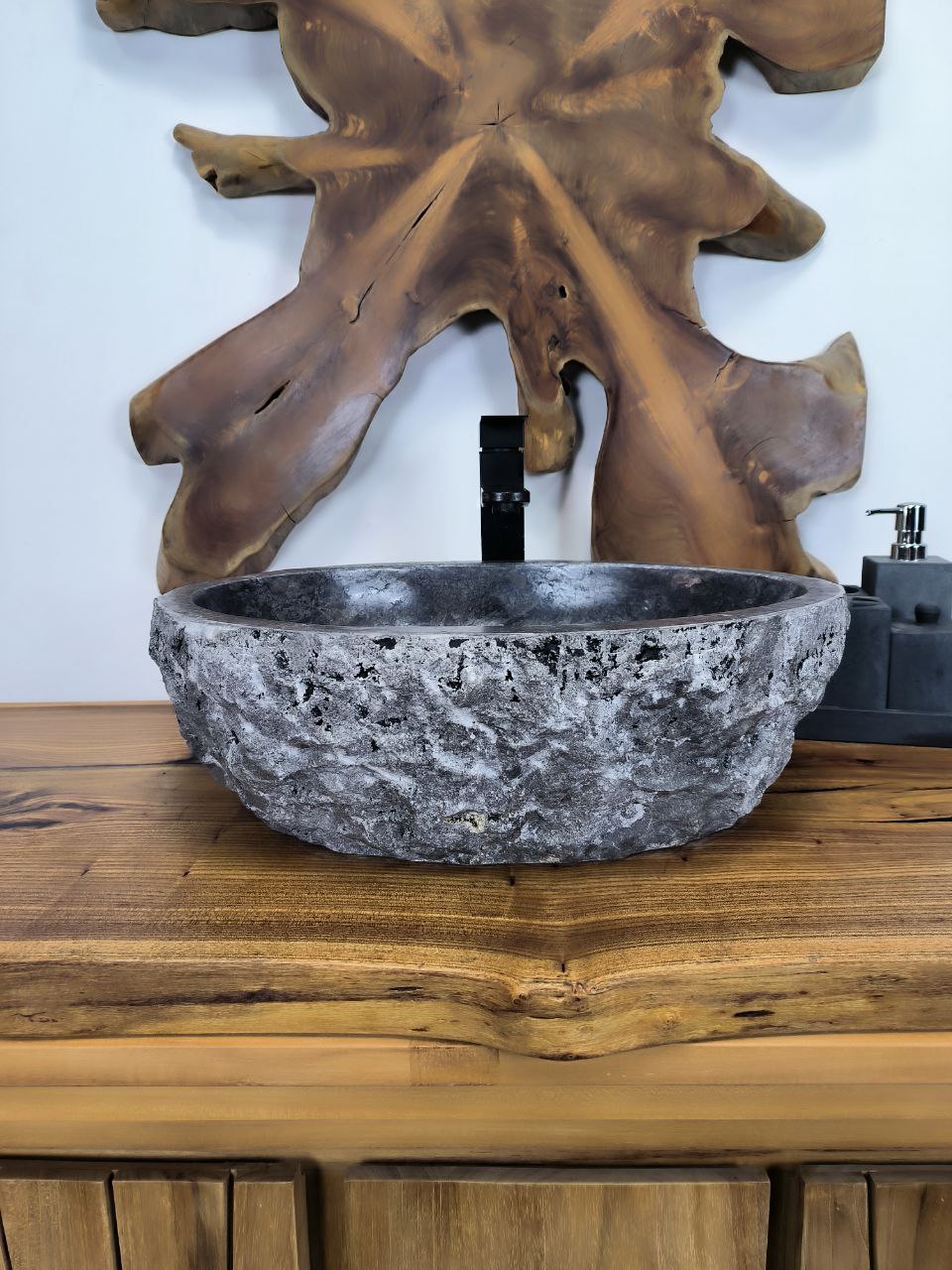 1b368c93-78d3-4b67-a001-932a8856b7ee