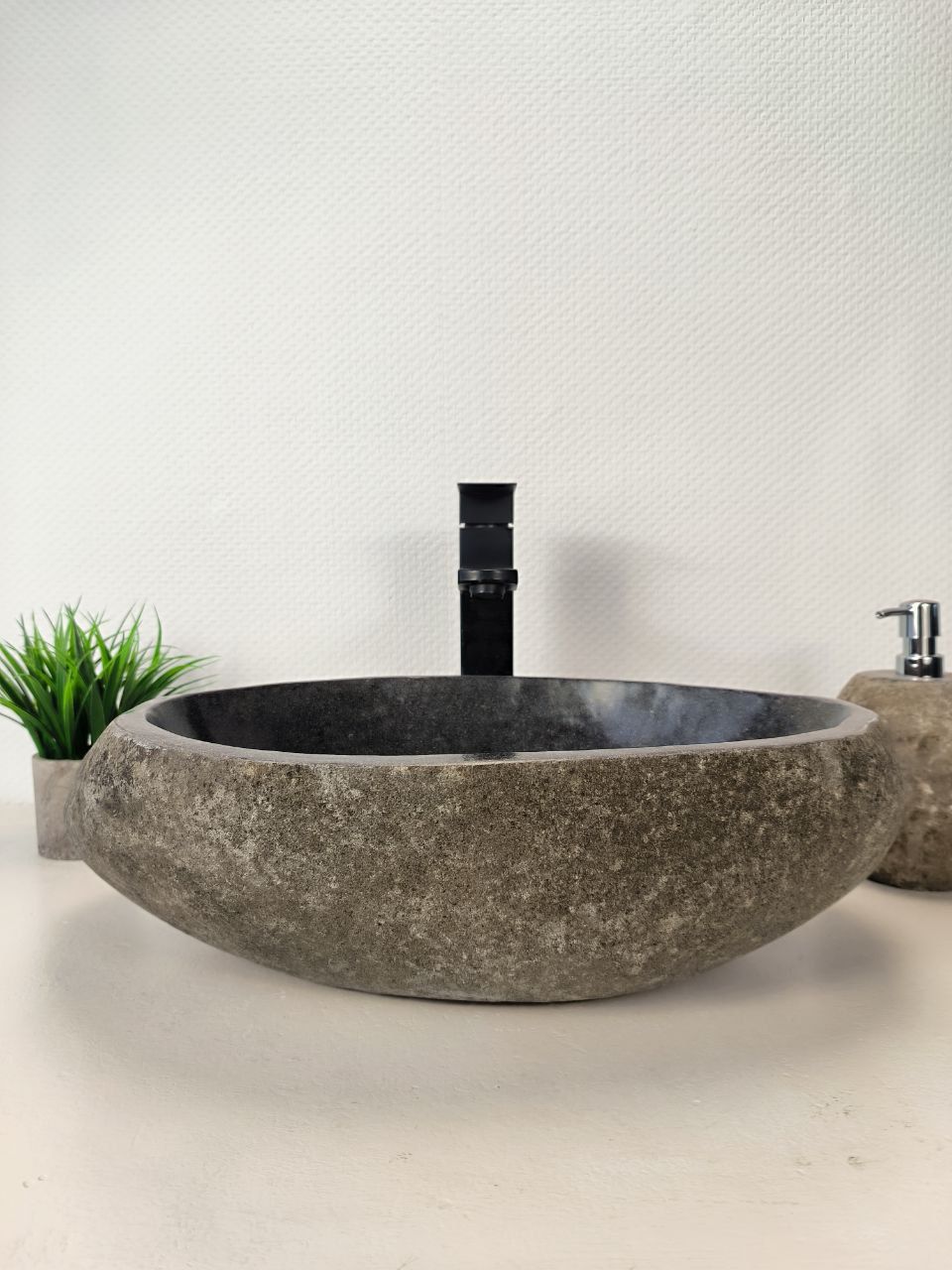 Раковина из речного камня RS-66000 50х33х15 из натурального камня