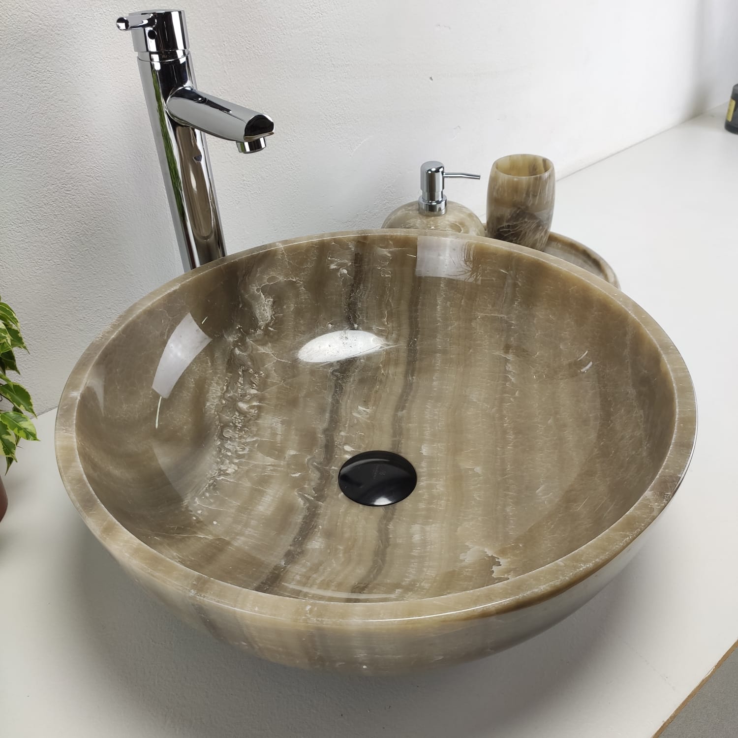 m08a3l1zrerjxvbkpeggpexbvn2nql1h