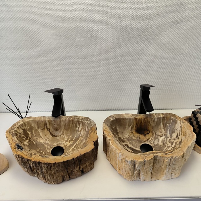 mi8rpfcnaxj44w3at5peb2u0o98vp4rt