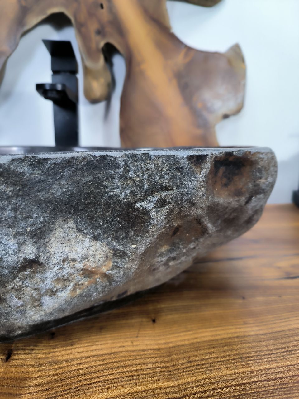 Раковина из речного камня RS-66685 52х37х15 из натурального камня