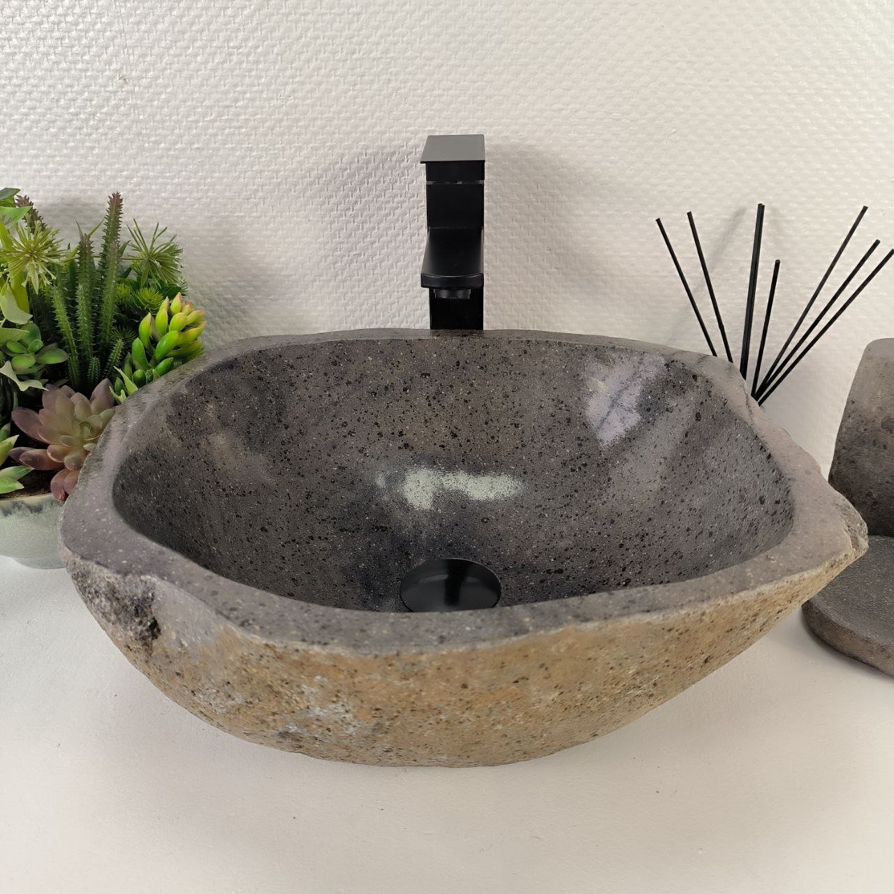 i3rhijxt8qvk1snjusnrycdy18owg51n