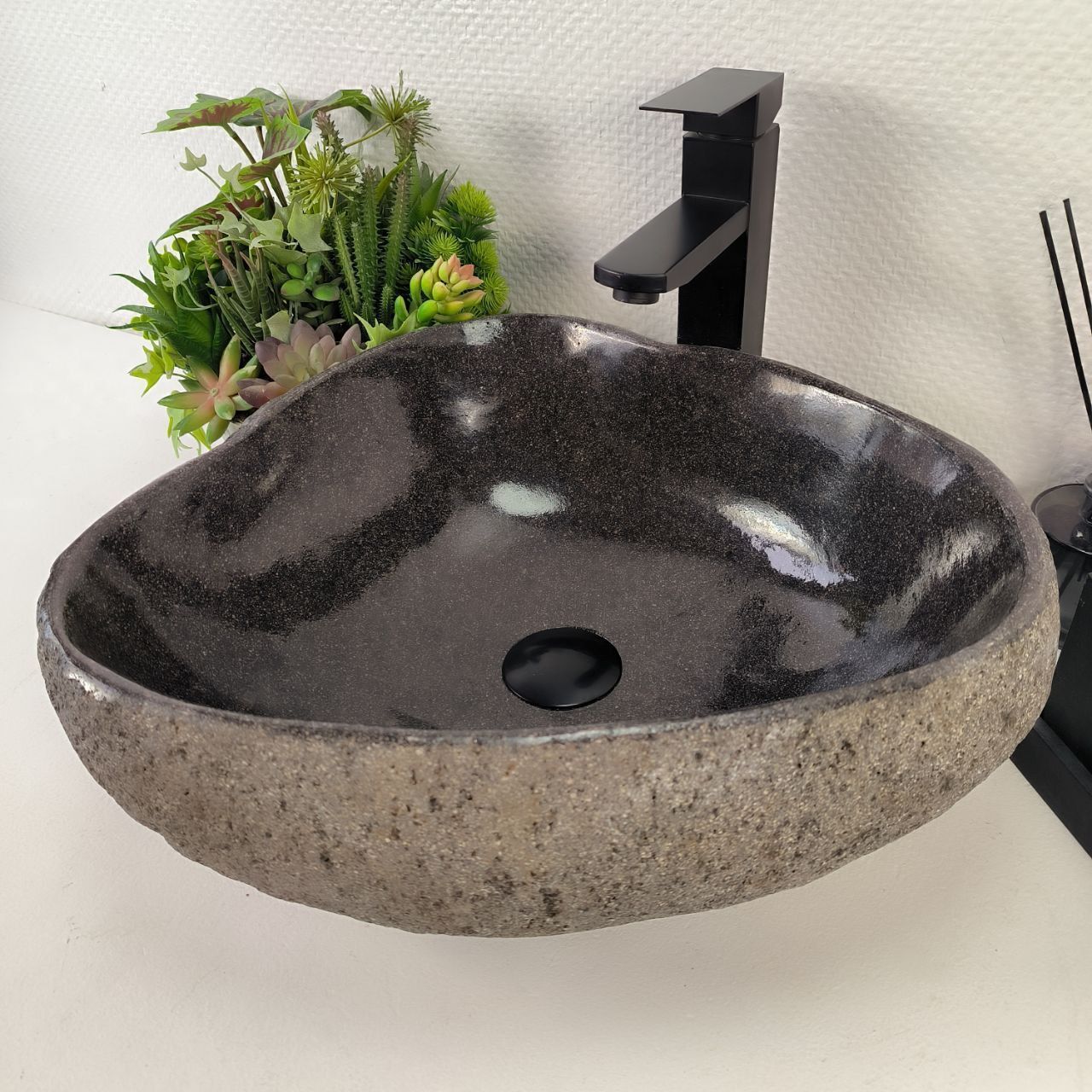 Раковина из речного камня RS-64921 43*41*15 из натурального камня