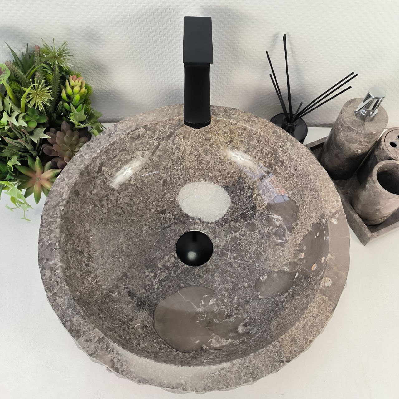 j5xs8f13tnq2sgizu1l3runt4by0yci5