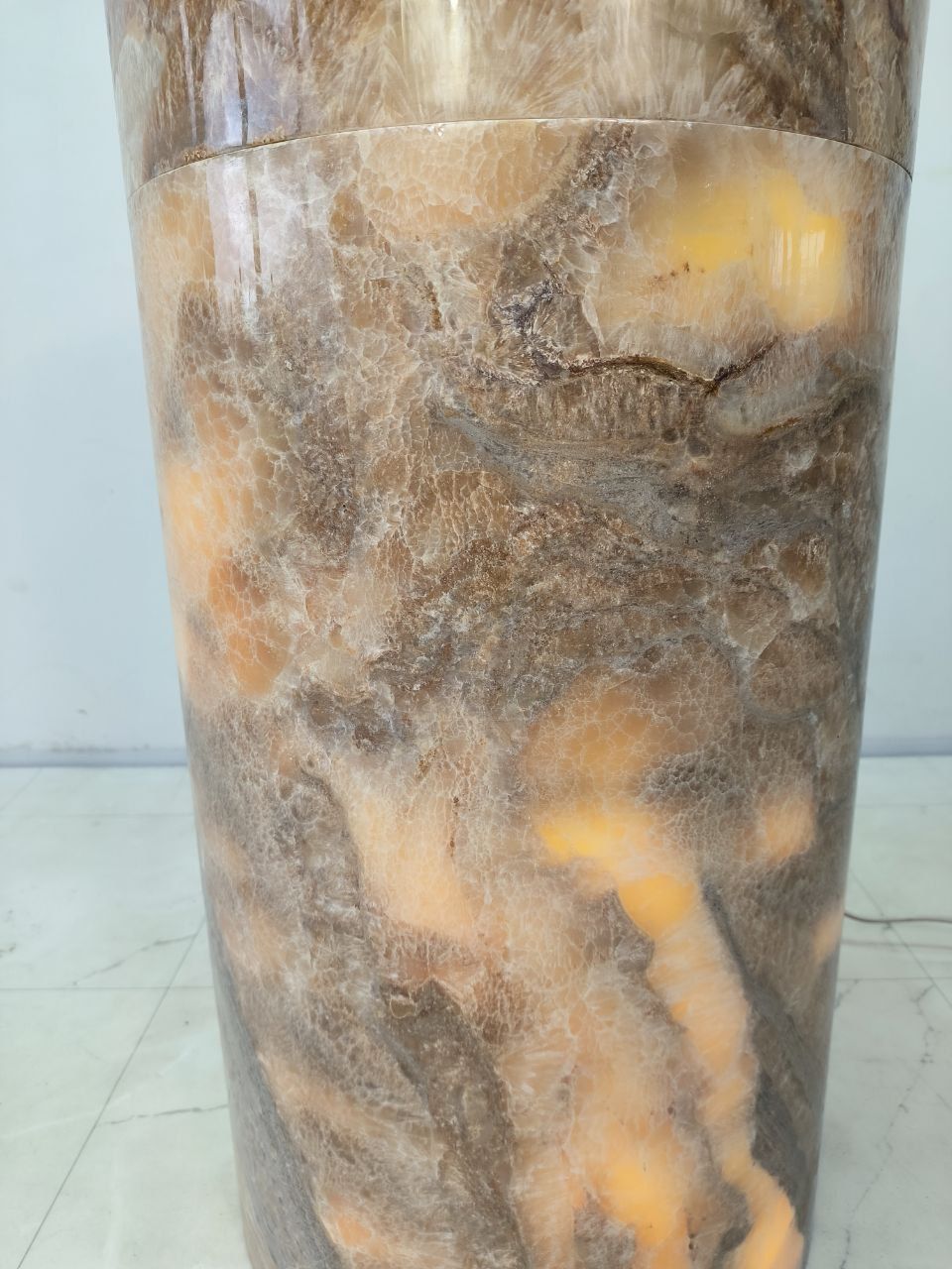 Раковина напольная из оникса Silinder Natural ON-65927 45х45х90 из натурального камня