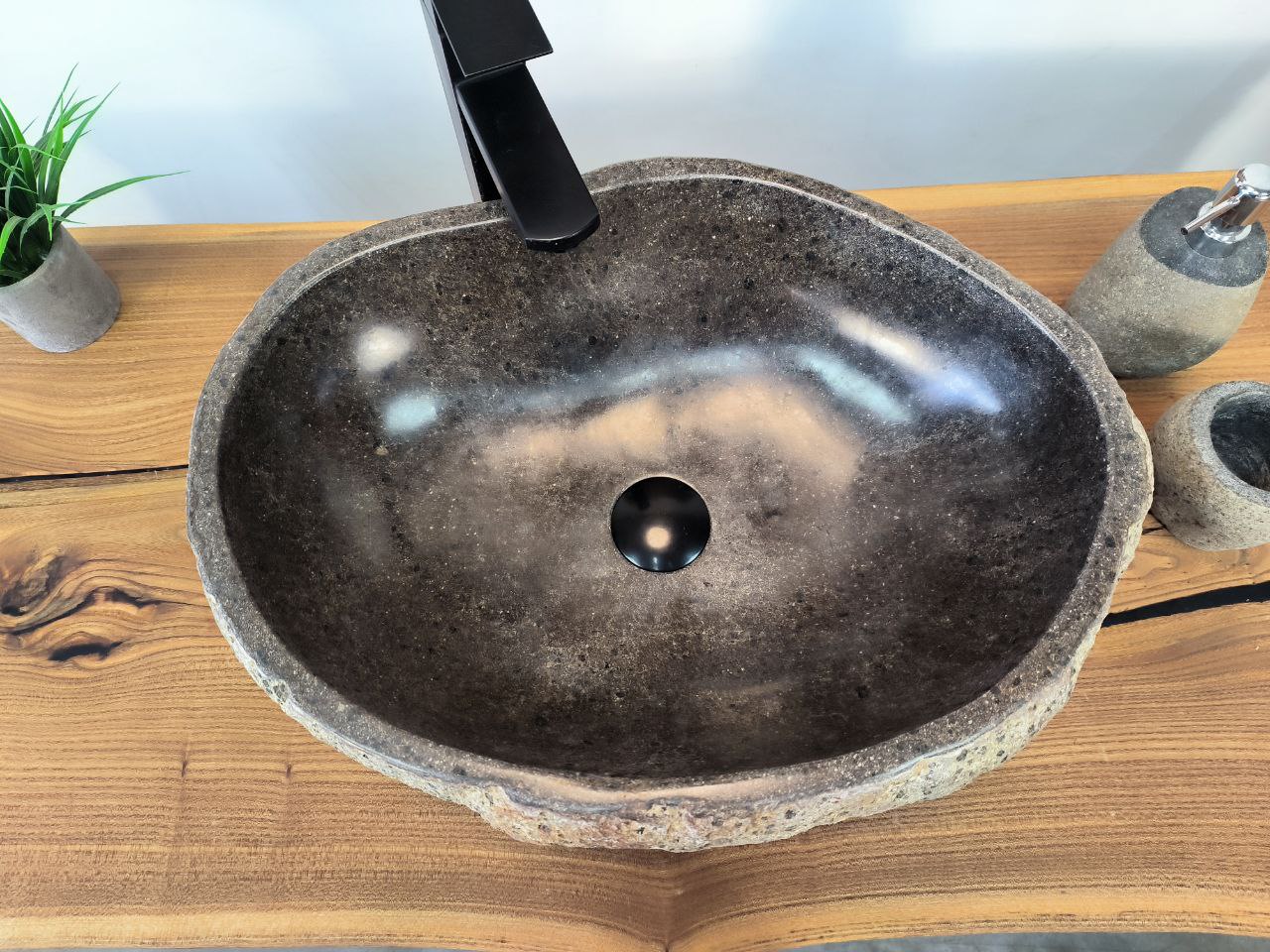 photo_2025-05-16_14-33-02