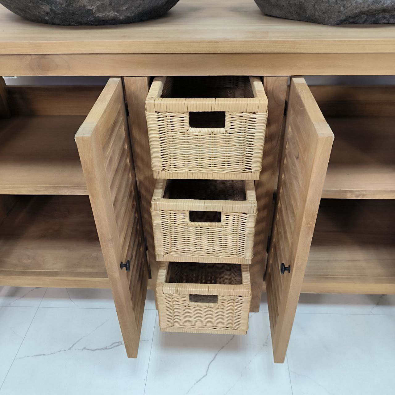 6ef94284-f07a-4f51-b3e3-e16a17665426