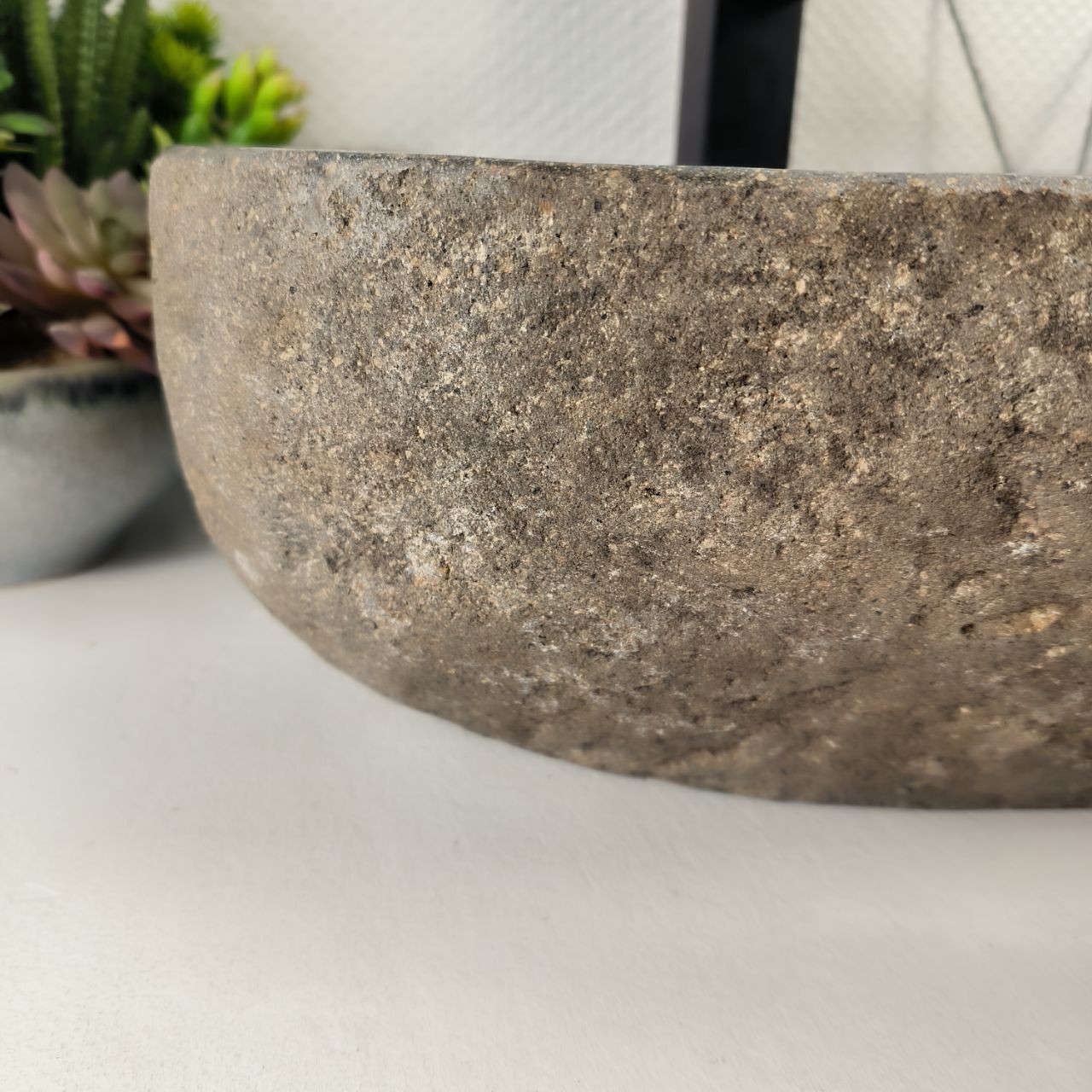 Раковина из речного камня RS-64907 43*38*15 из натурального камня