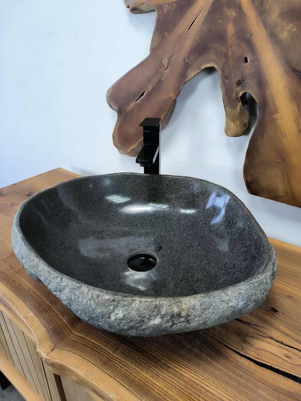Раковина из речного камня RS-66479 54х46х15 из натурального камня