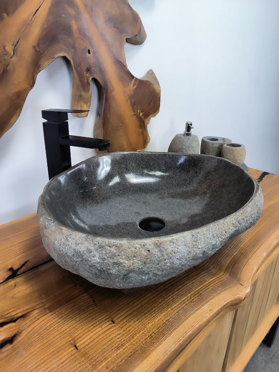 Раковина из речного камня RS-66479 54х46х15 из натурального камня