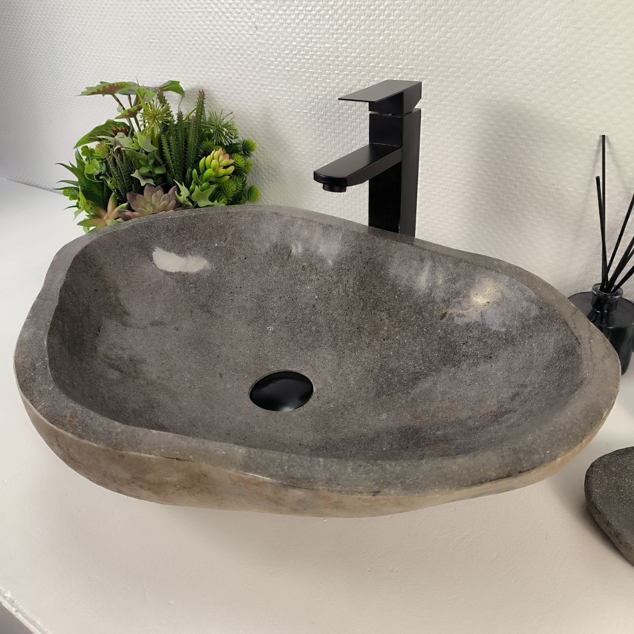 Раковина из речного камня RS-65152 62*43*13 из натурального камня