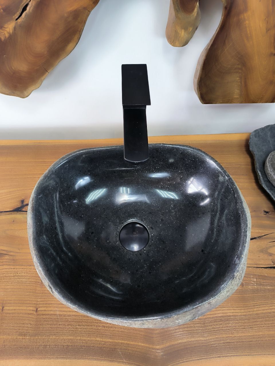 Раковина из речного камня RS-66373 41х33х14 из натурального камня