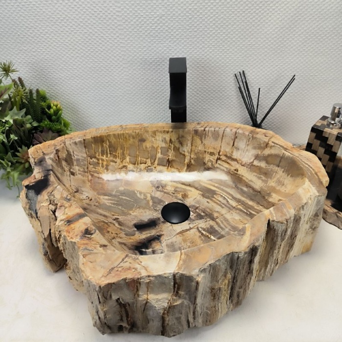 lmwit93m4soc82rgeo0191crc16squd5