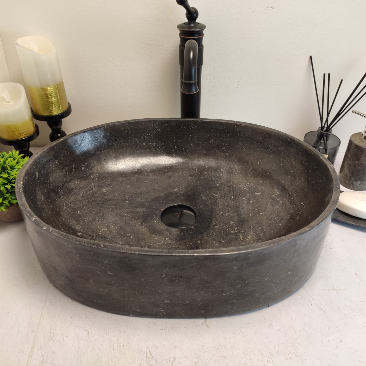 Раковина из мрамора Oval Black OM-60701 52*38*14 из натурального камня