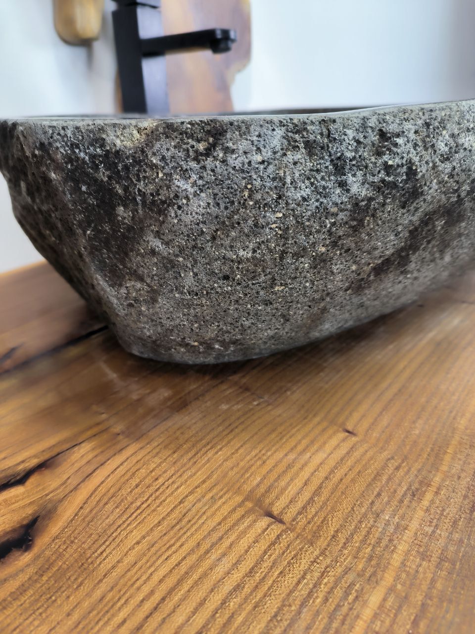 Раковина из речного камня RS-66508 60х49х15 из натурального камня