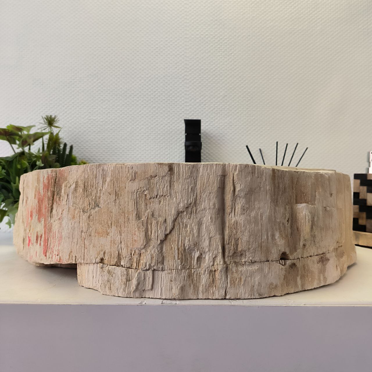 rtpyz4jzr63o2309b76i8ipvodazm6eg