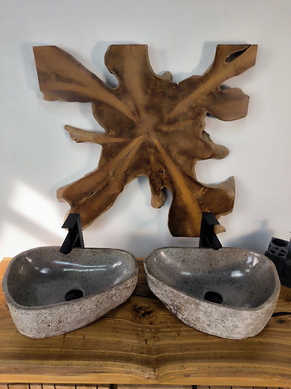 1d11fdda-4a27-44fc-9518-46d8deedcb3a