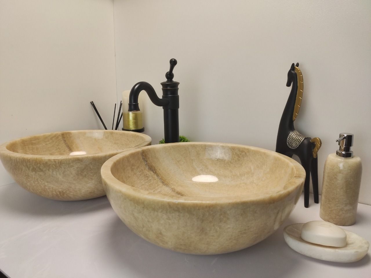 Раковина из оникса ПАРА! Bowl Yellow TinLip BO-60328 40*40*15из натурального камня