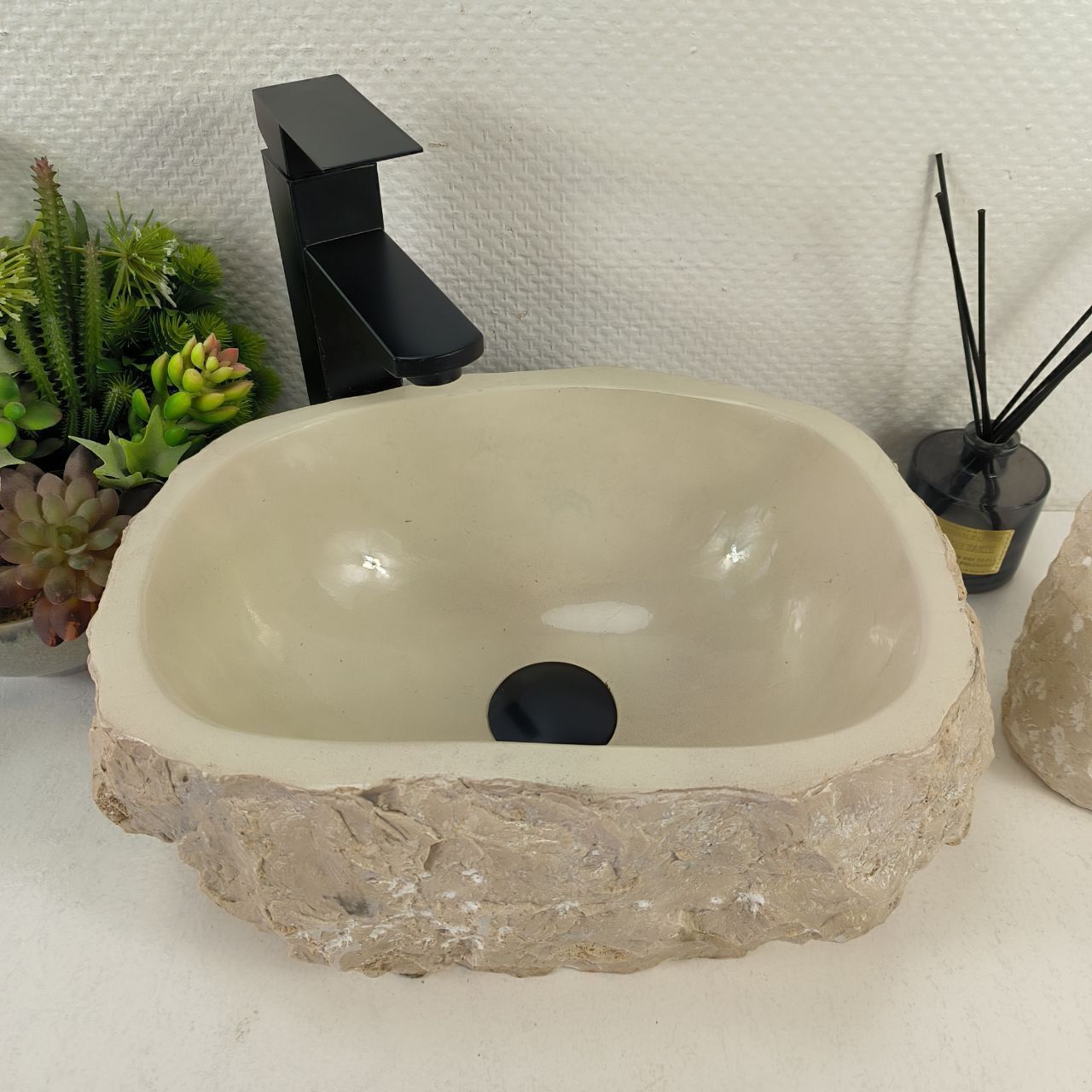 Раковина из мрамора Erozy Cream EM-65570 37*28*16 из натурального камня