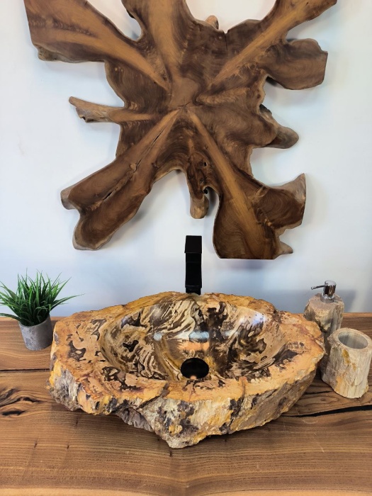 photo_2025-05-16_11-10-08