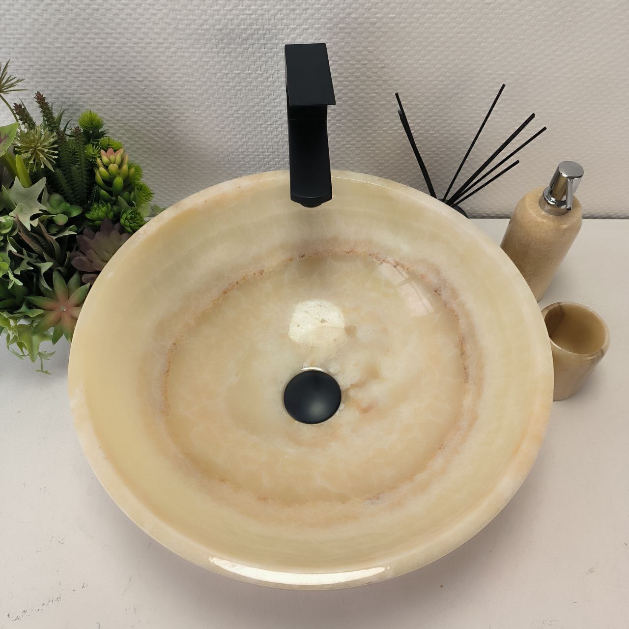 v0olnbbxv11vp7c7nyevu72rvi6dptdv