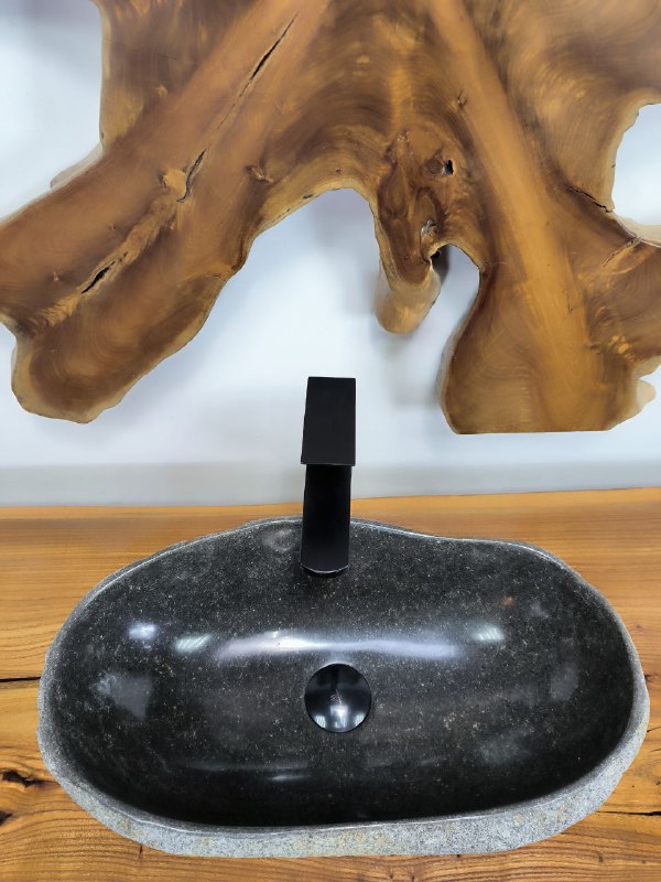 1ff7bb18-8cd8-4580-9ea8-f9230e1cdec5