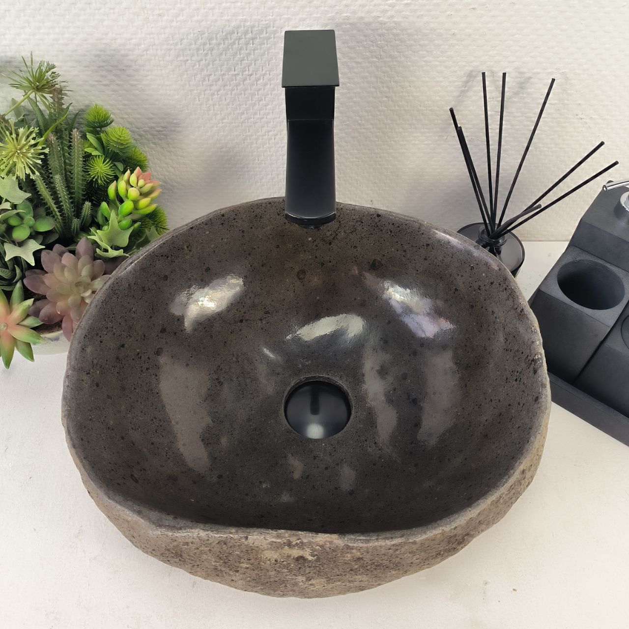 Раковина из речного камня RS-64977 40*34*15 из натурального камня