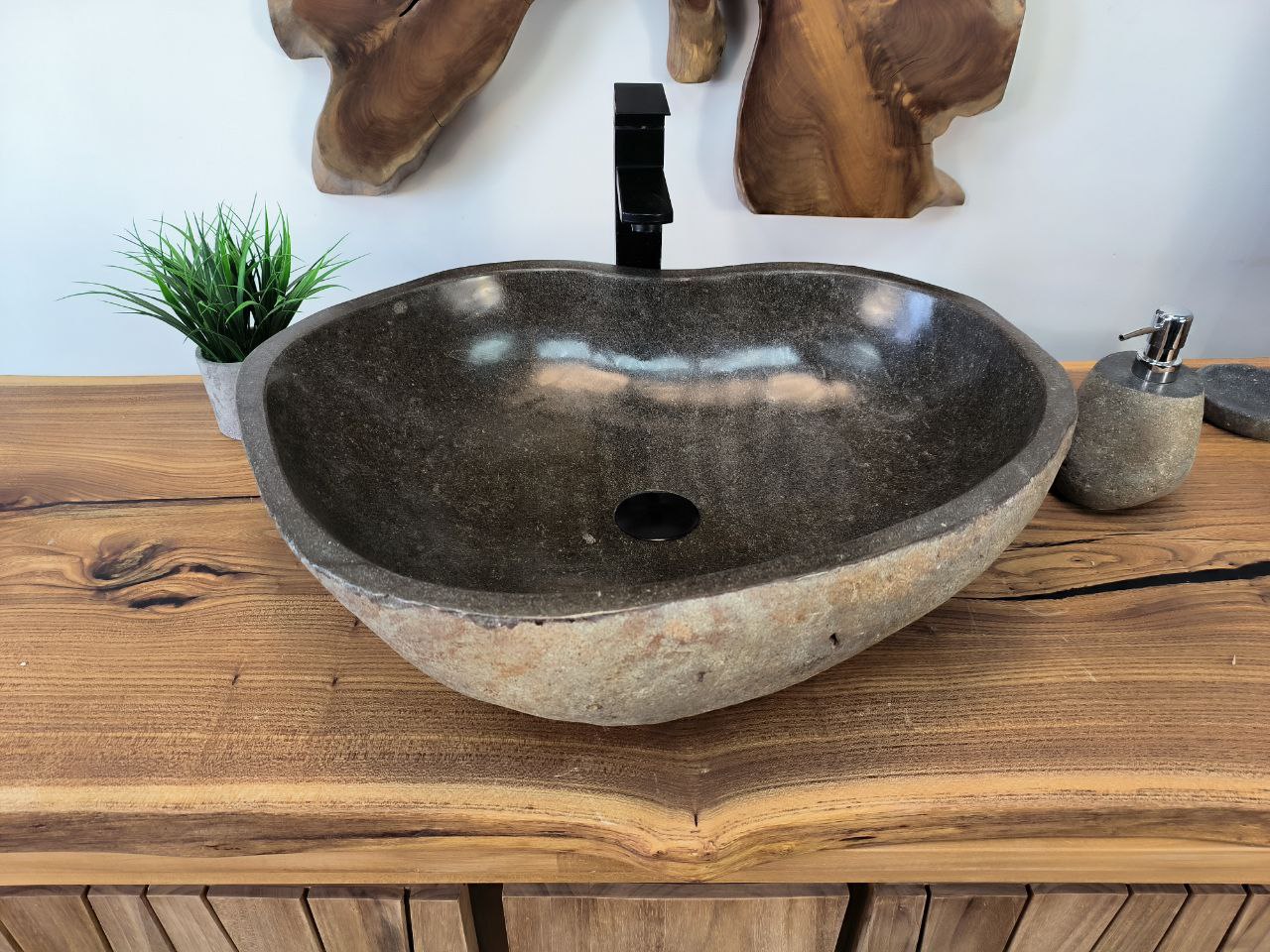 photo_2025-05-16_12-20-33