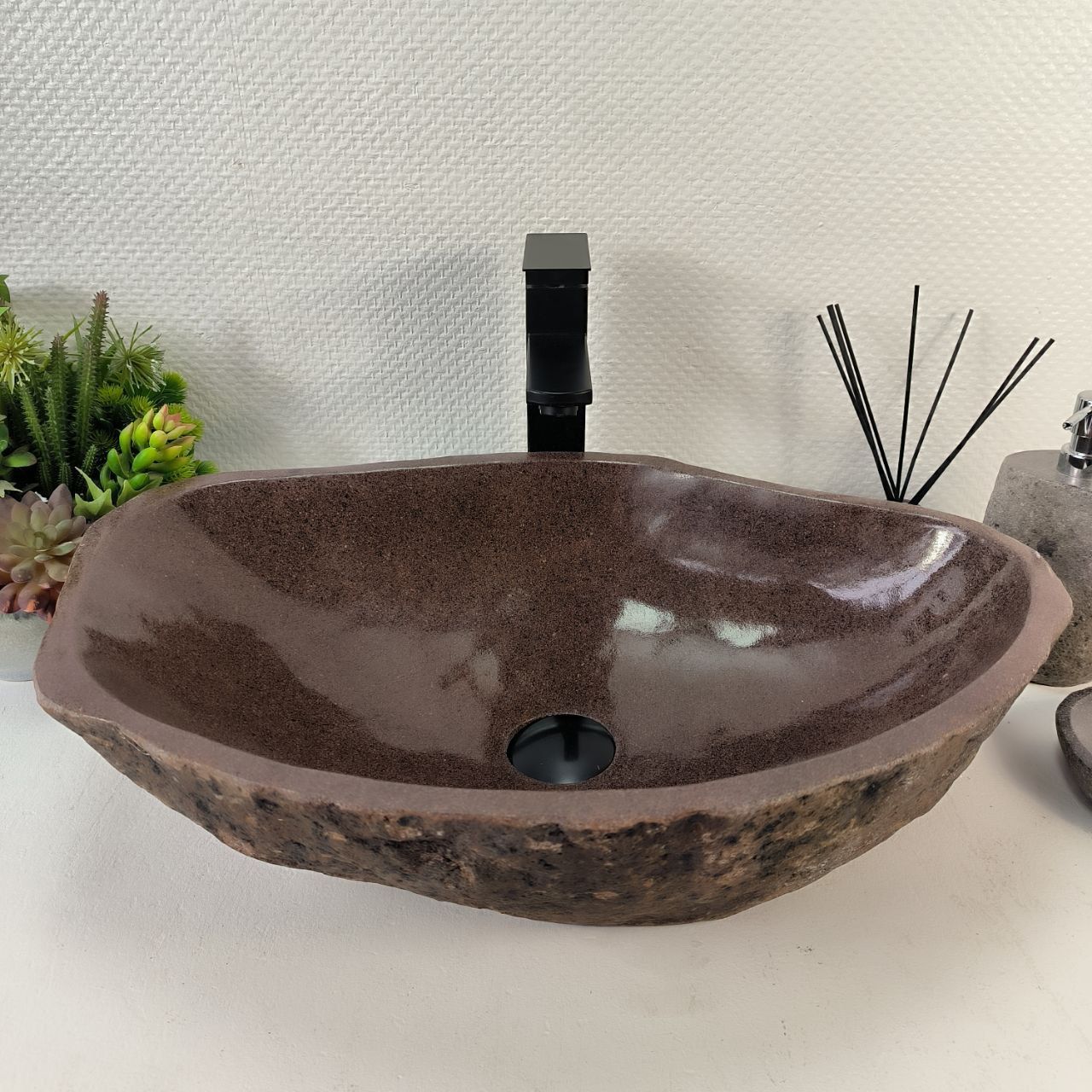 Раковина из речного камня RS-65215 57*39*15 из натурального камня