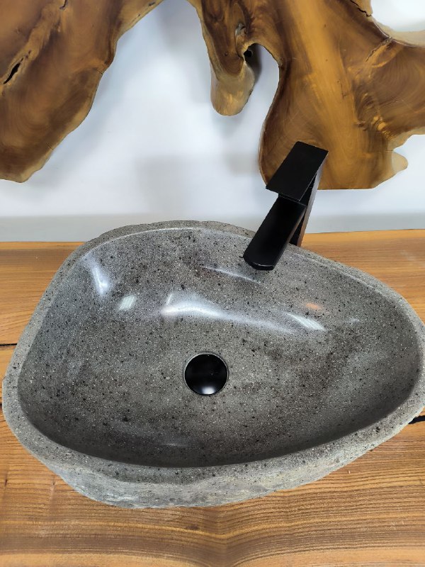 5a8864b7-a189-4b25-a4b9-5d6f6dd2f3c8