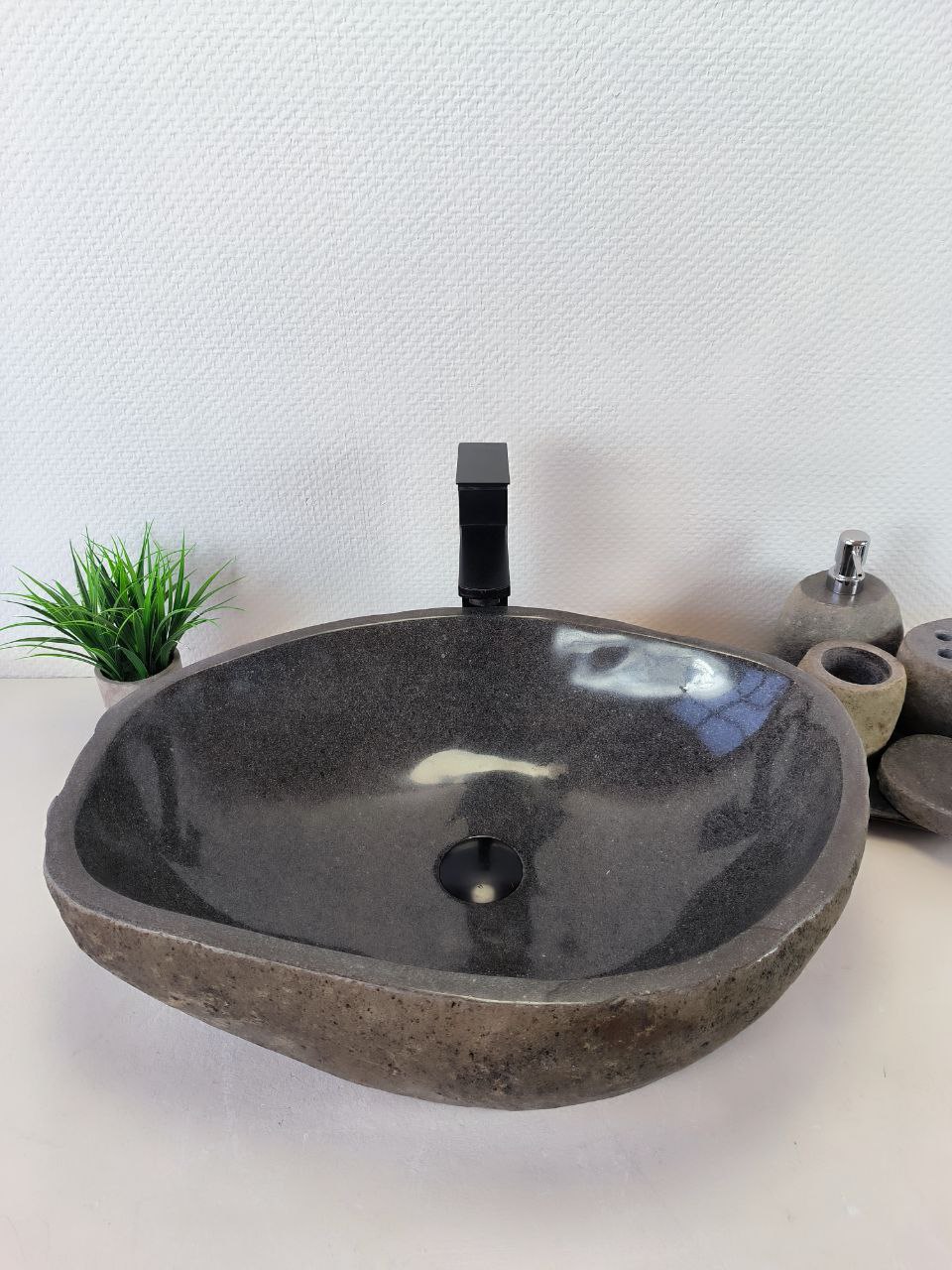 72ecebf2-7c2f-4481-ade5-62230bf81f9c