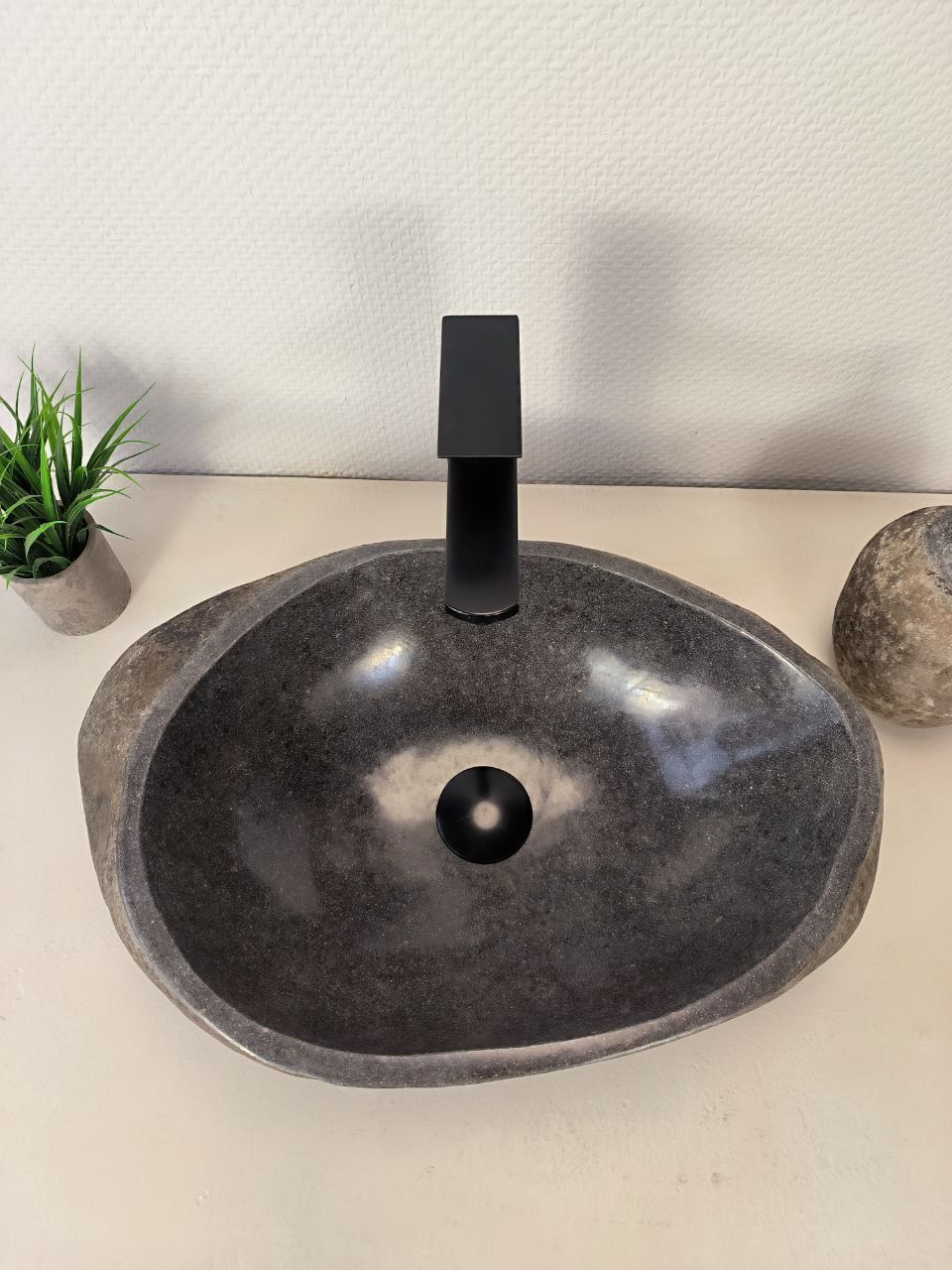 Раковина из речного камня RS-66000 50х33х15 из натурального камня