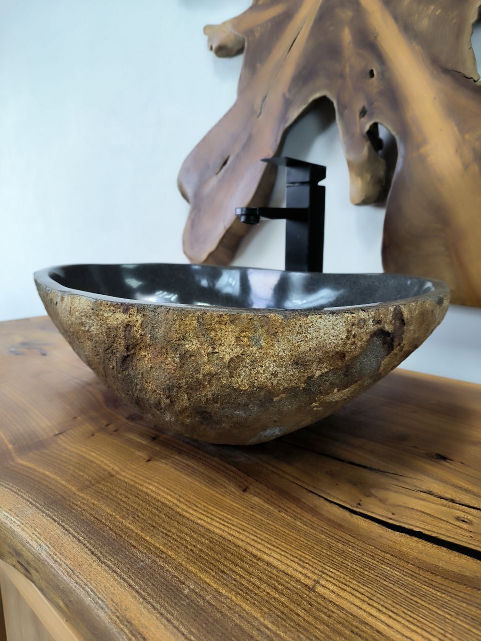 Раковина из речного камня RS-66579 56х34х15 из натурального камня