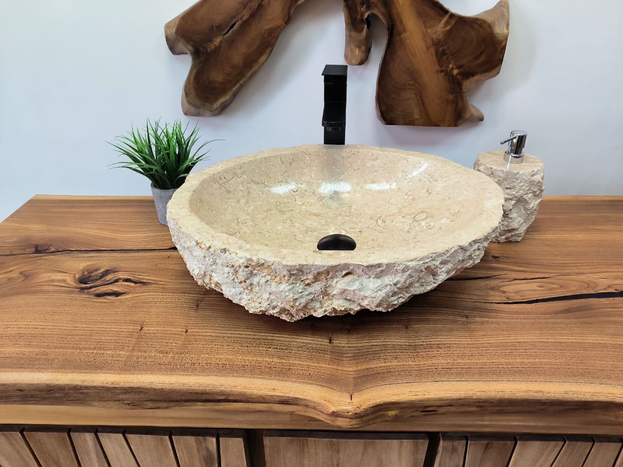 photo_2025-05-14_14-11-55