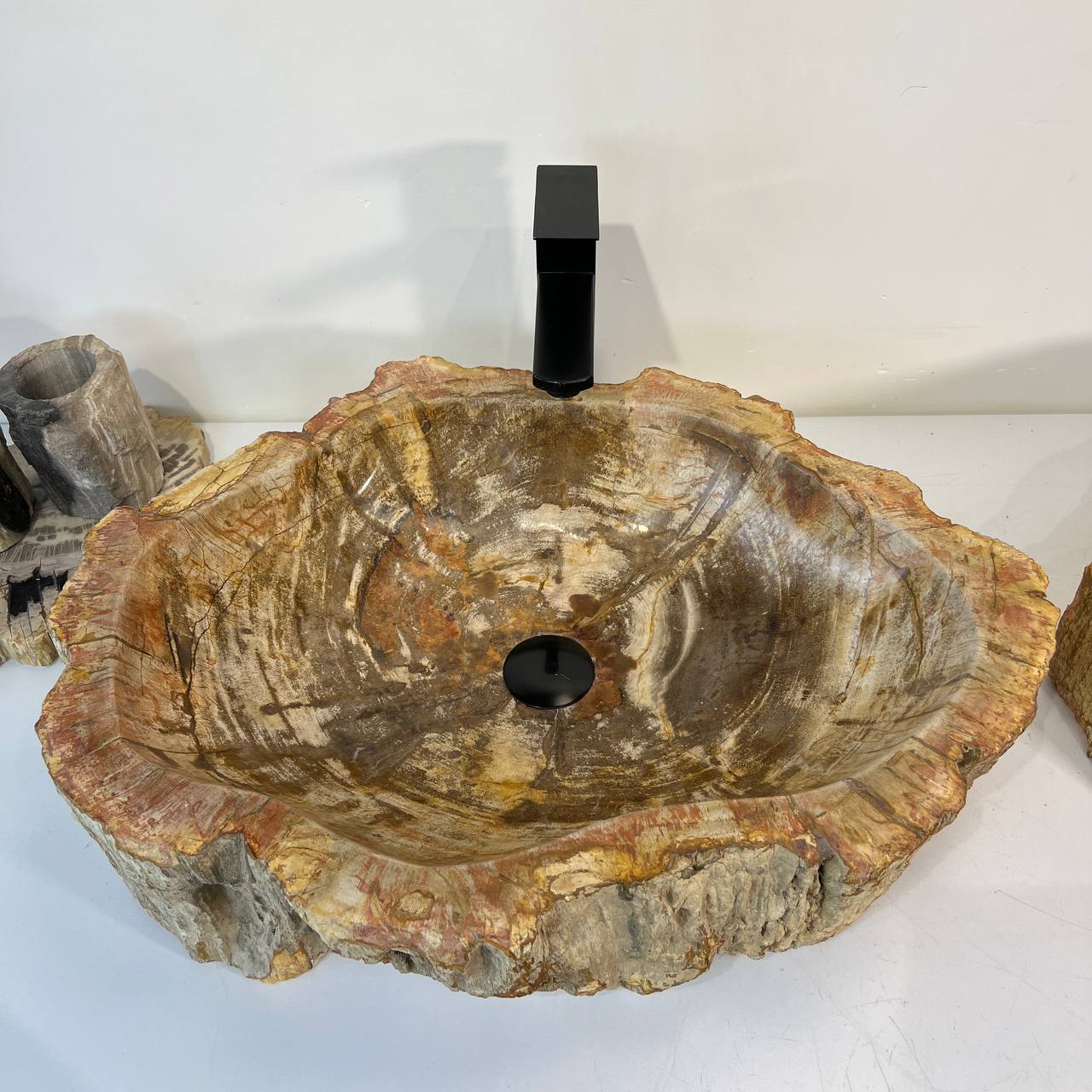Раковина из окаменелого дерева ПАРА! OD-67011 63*46*16 из натурального камня