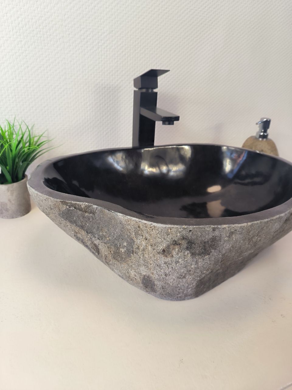 Раковина из речного камня RS-65606 54*38*15 из натурального камня