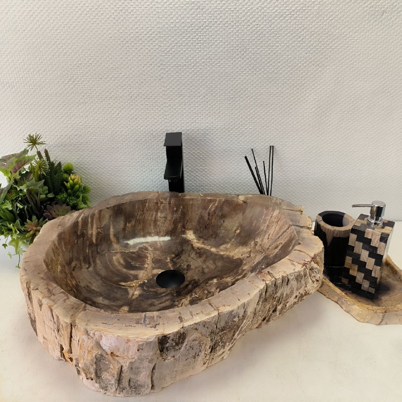 r0xkaq4cn7nsq796702i4vy3942jcvjk