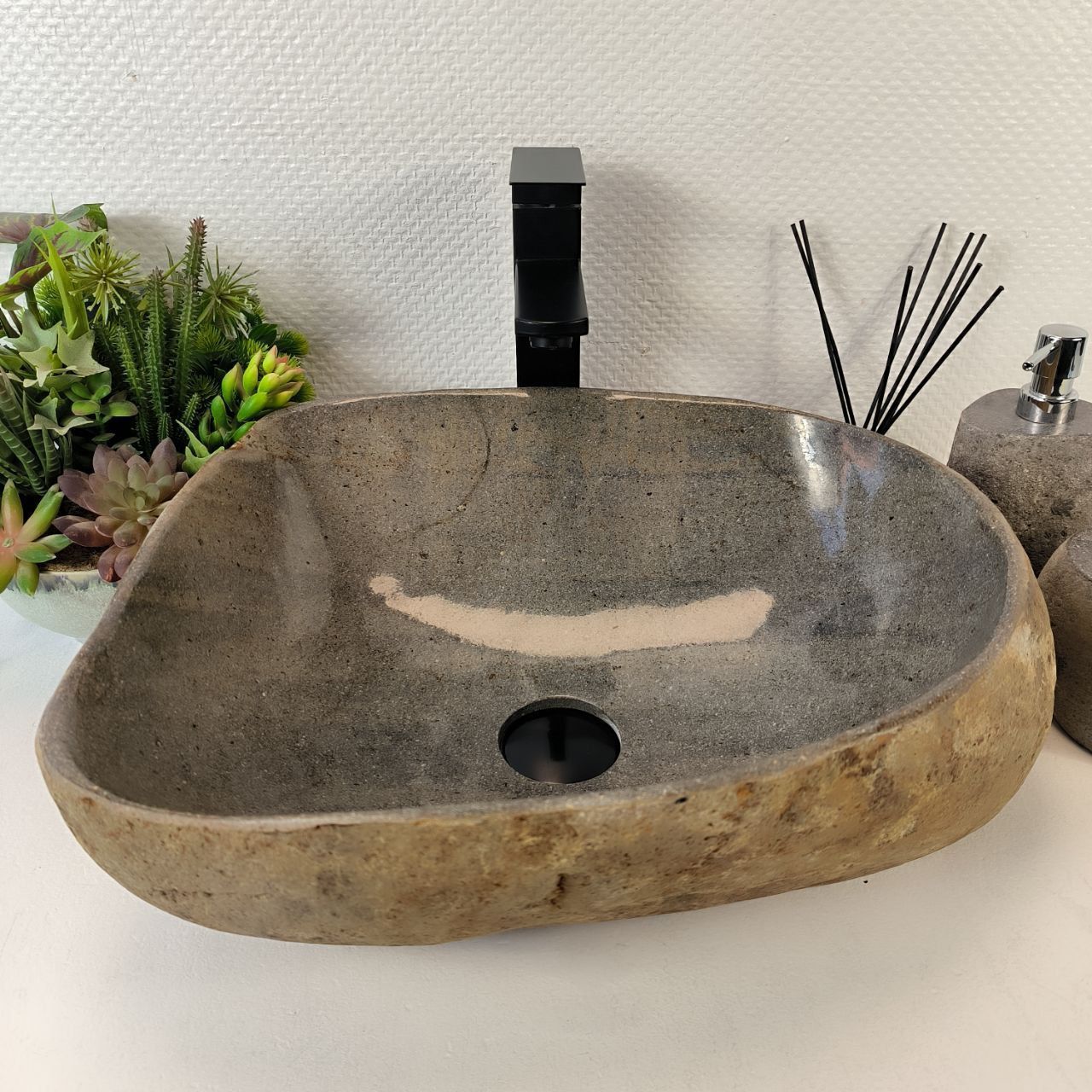 Раковина из речного камня RS-65369 46*40*15 из натурального камня