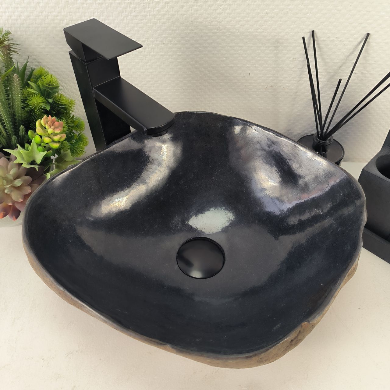 Раковина из речного камня RS-64996 41*37*15 из натурального камня