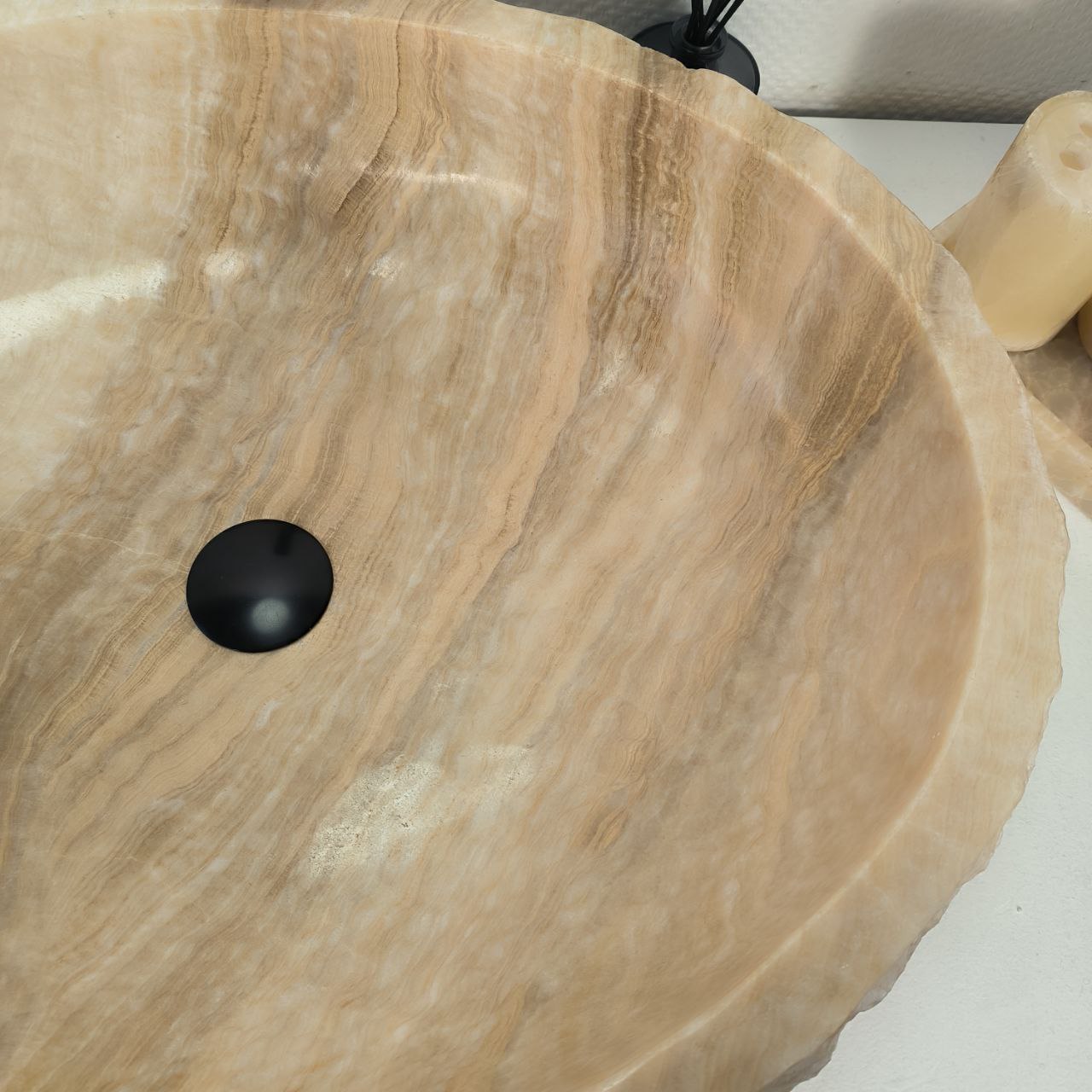 lg5jcc0z5j28hvvl8enve2pvdzauuazx